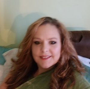 Meet your Posher, Michele